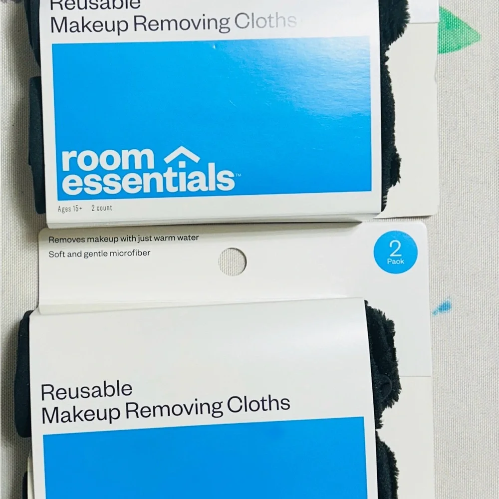 Room Essentials Black Makeup Organizer with Efficient Storage